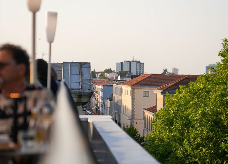 Le Roof’ sur la Place