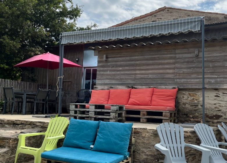 Yourte Goyo avec piscine à la campagne à Thorigny en Vendée