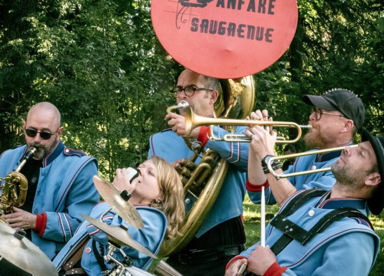 La Fanfare Saugrenue